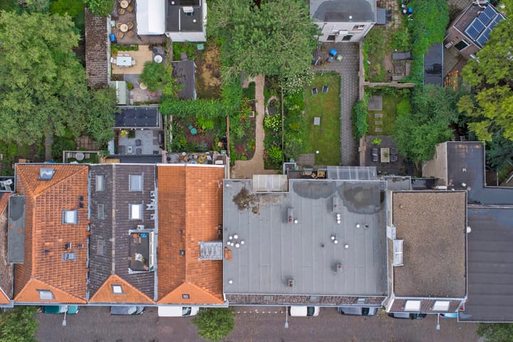 Photo 36 of Paulstraat 100