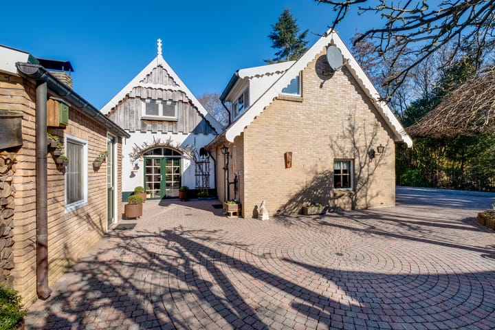 Foto 26 van Ruurloseweg 15