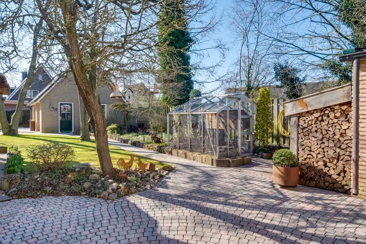 Foto 31 van Ruurloseweg 15