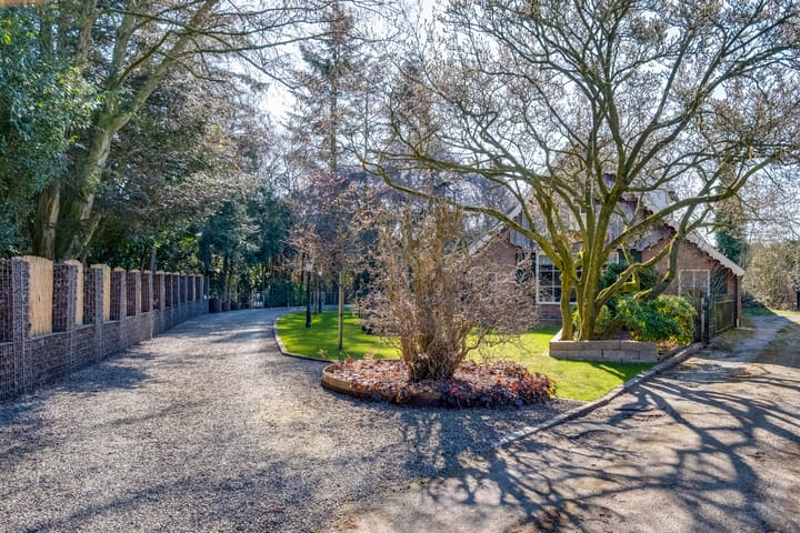 Foto 33 van Ruurloseweg 15