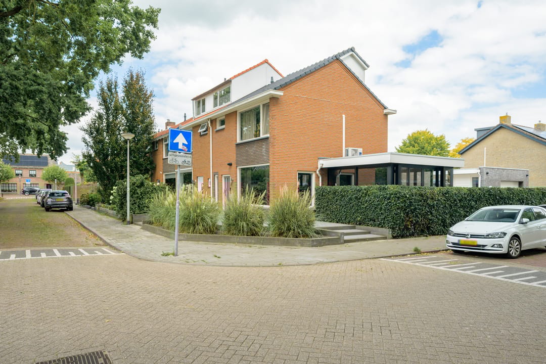 Photo 62 of Eikstraat 2