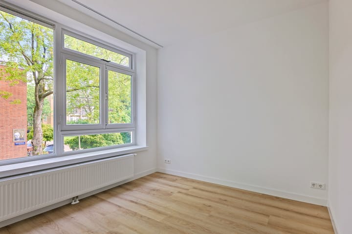 Photo 13 of Edisonstraat 14-1