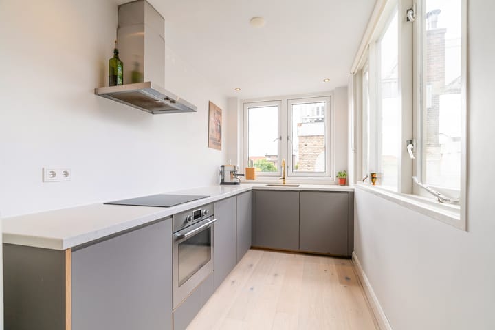 Foto 3 van Warmoezierstraat 5-B