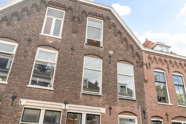 Foto 7 van Warmoezierstraat 5-B