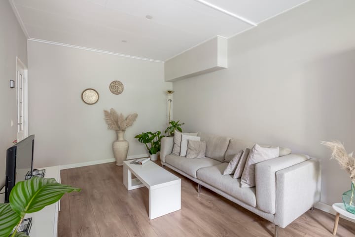 Foto 12 van van Schravendijkplein 37