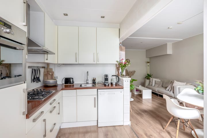 Foto 15 van van Schravendijkplein 37