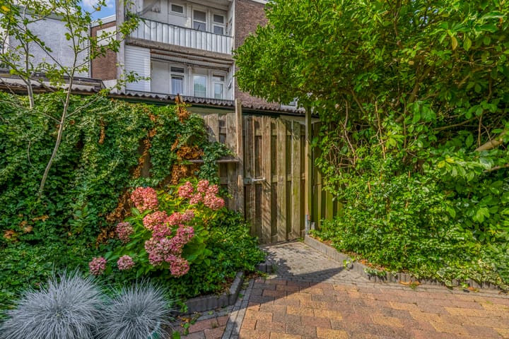 Foto 23 van van Schravendijkplein 37