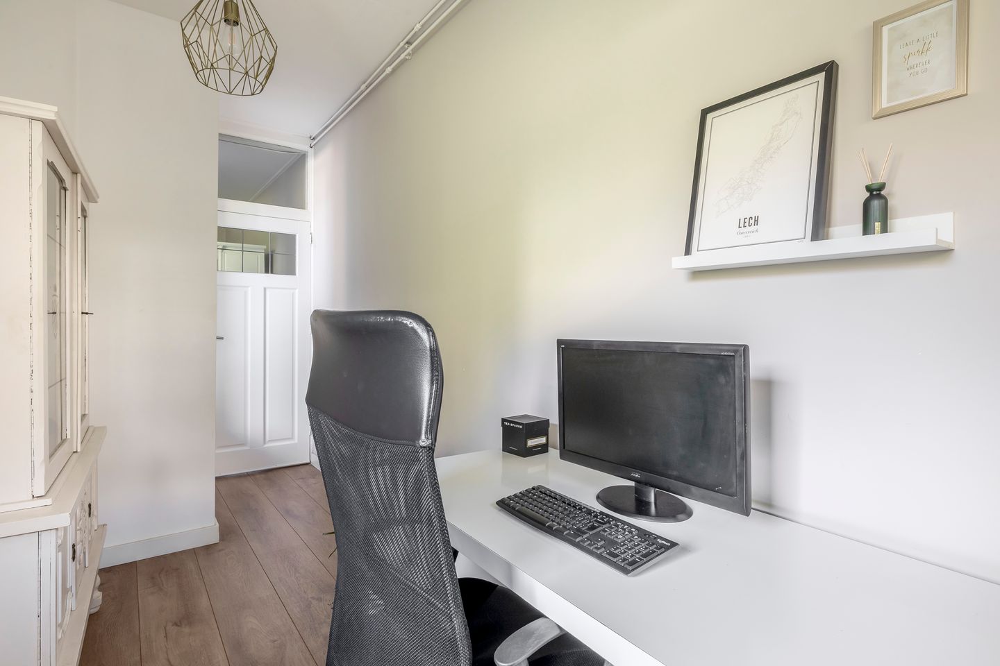 Foto 25 van van Schravendijkplein 37