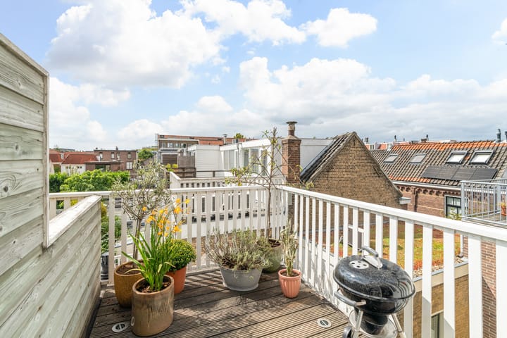 Foto 28 van Warmoezierstraat 5-B