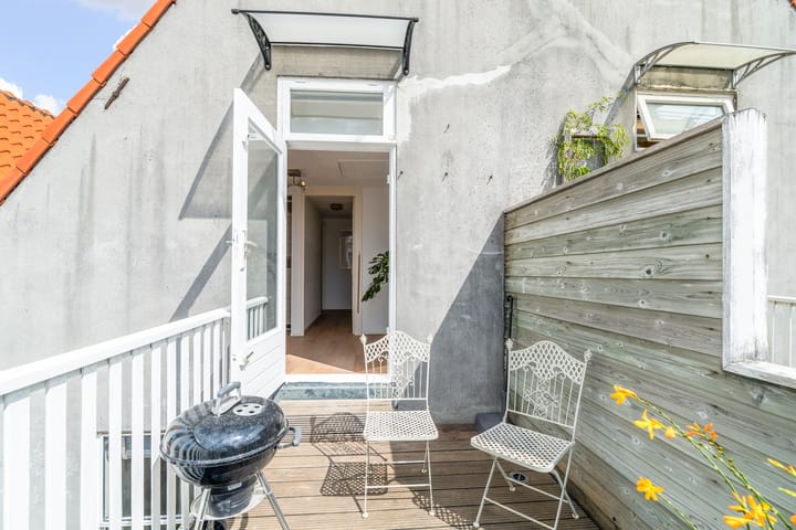 Foto 29 van Warmoezierstraat 5-B