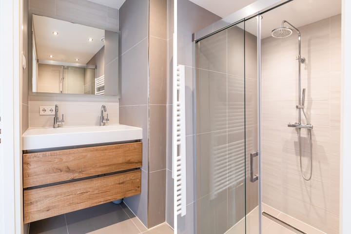 Foto 36 van Warmoezierstraat 5-B