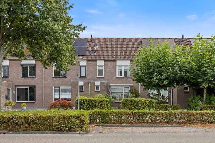 Foto 32 van Ds. Louwe Kooymanslaan 33