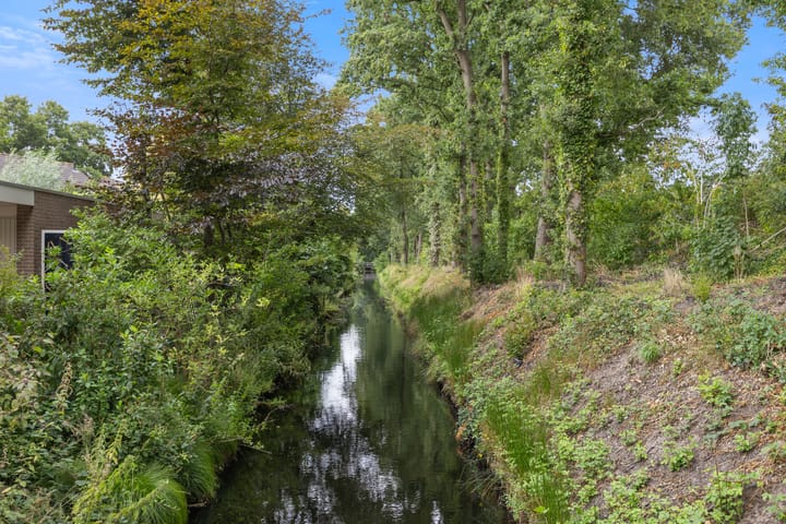 Foto 37 van Ds. Louwe Kooymanslaan 33