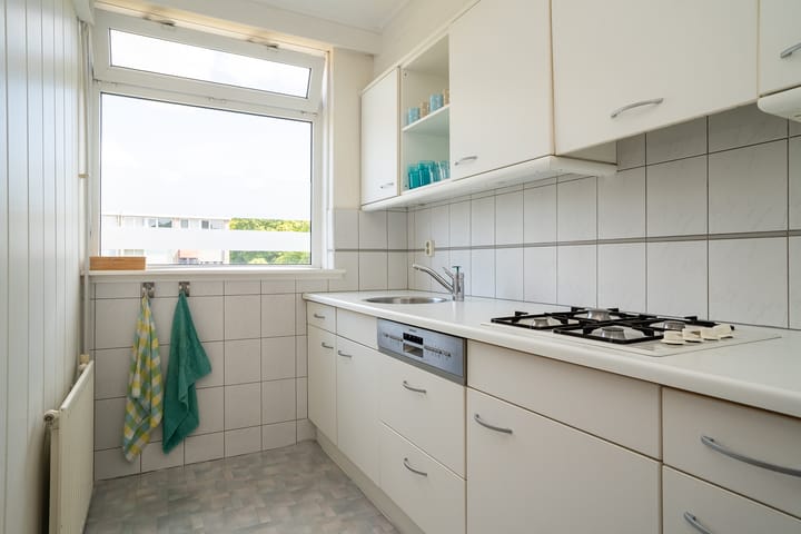 Photo 15 of Roelof van Schevenstraat 91