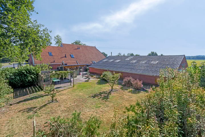 Photo 2 of Haulerwijksterweg 17