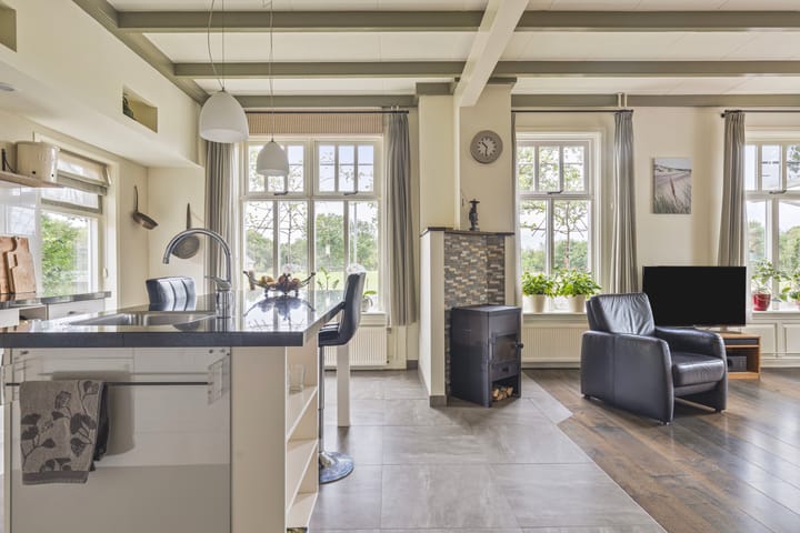 Photo 8 of Haulerwijksterweg 17