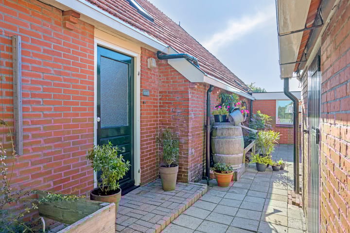 Photo 31 of Haulerwijksterweg 17