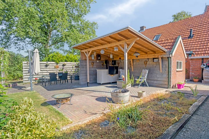 Photo 32 of Haulerwijksterweg 17