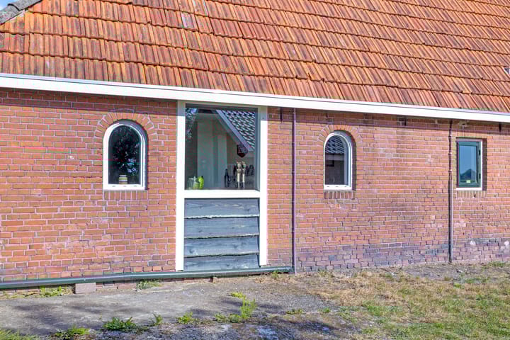 Photo 36 of Haulerwijksterweg 17