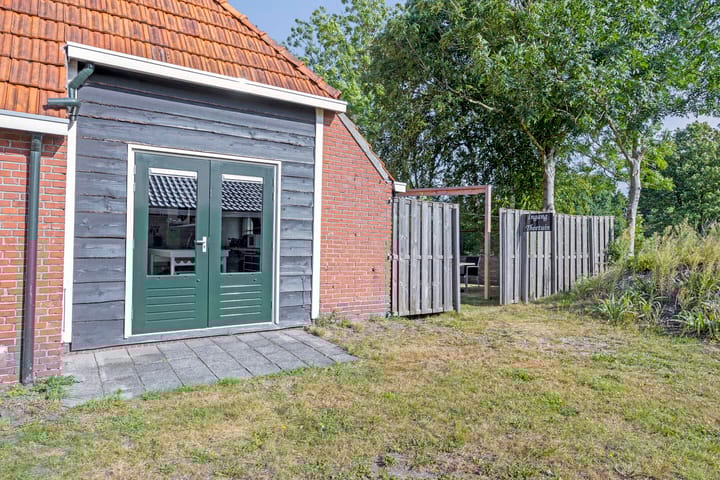 Photo 37 of Haulerwijksterweg 17