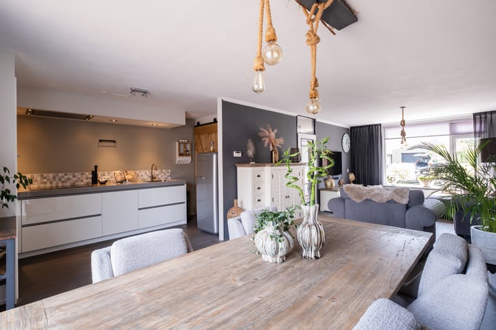 Foto 7 van Paradijsvogel 48