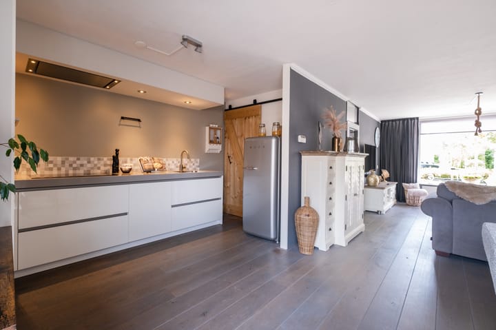 Foto 8 van Paradijsvogel 48