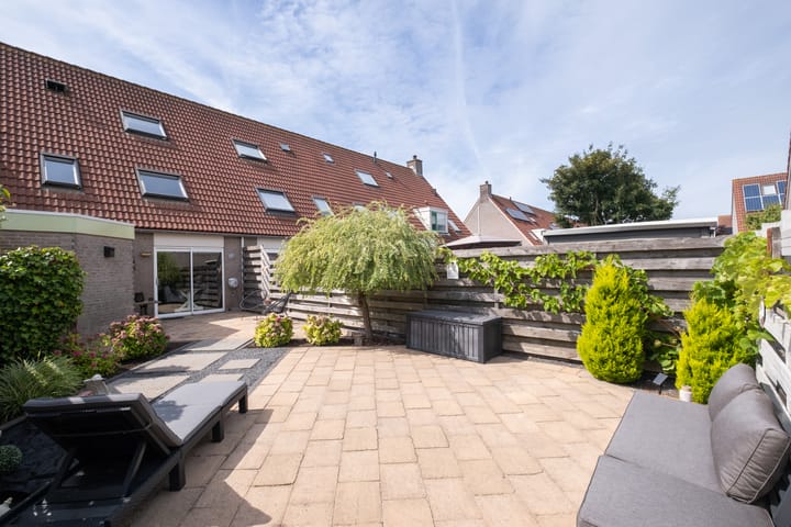 Foto 26 van Paradijsvogel 48