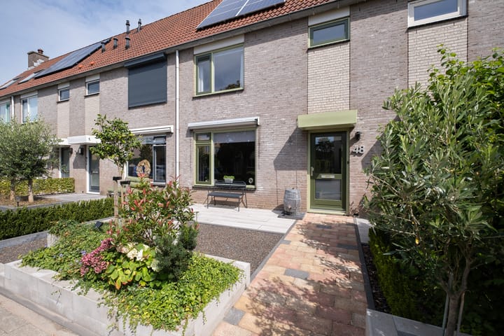 Foto 32 van Paradijsvogel 48