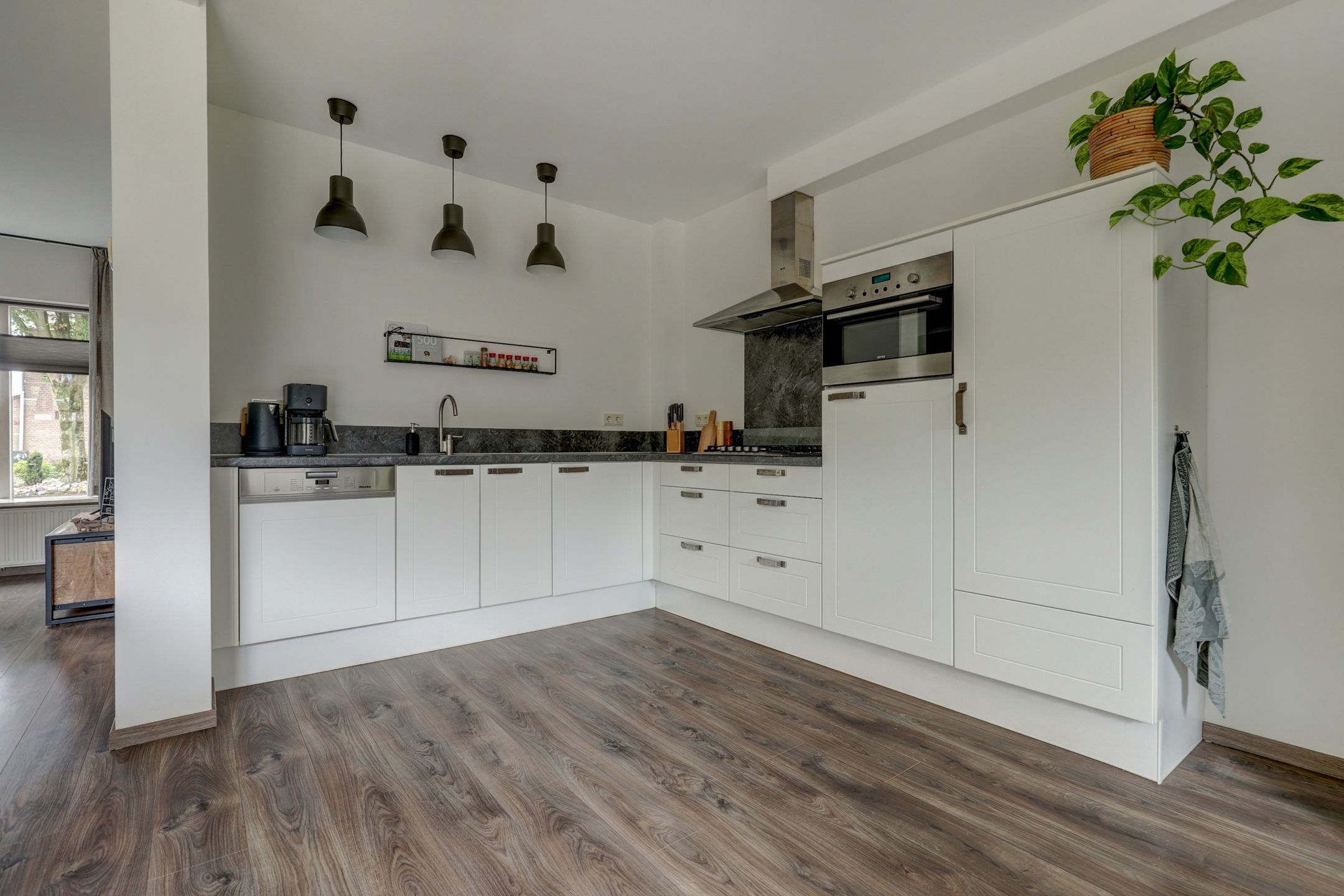 Foto 12 van Burgemeester Wientjensstraat 43