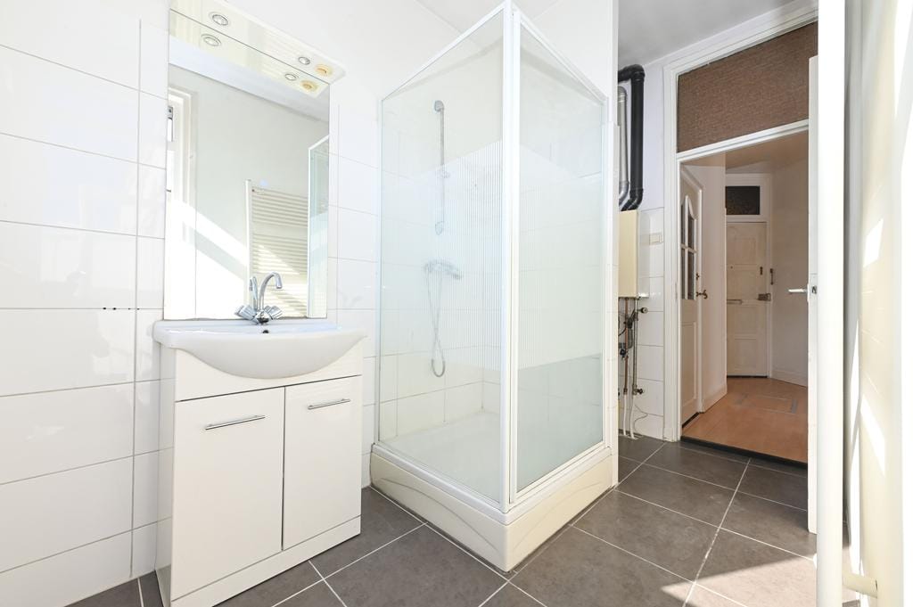 Photo 12 of Weesperstraat 126