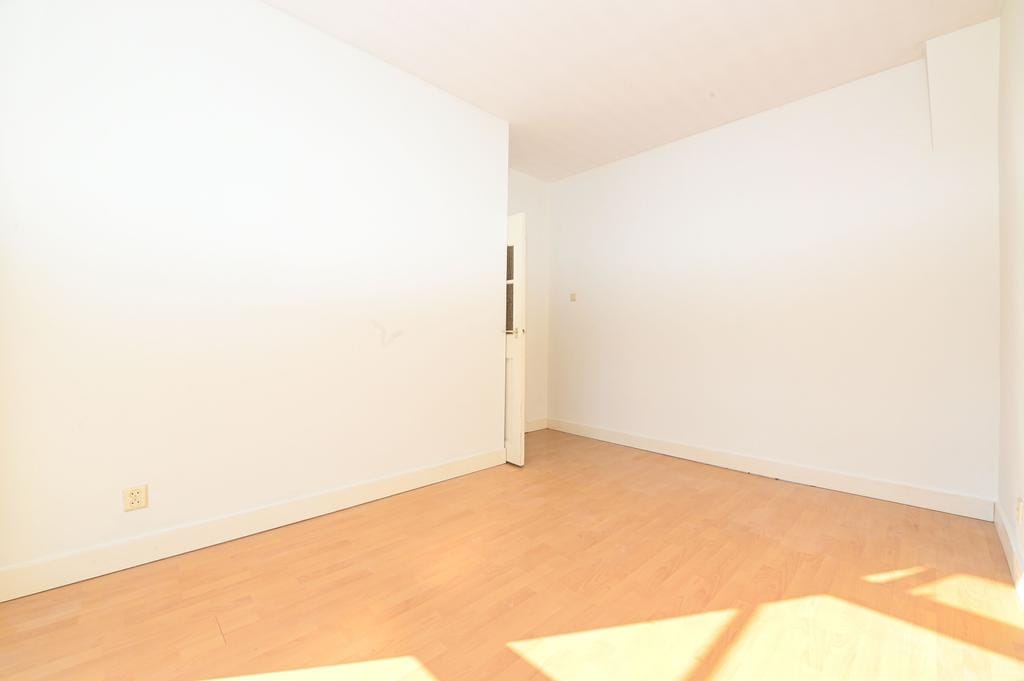 Photo 17 of Weesperstraat 126