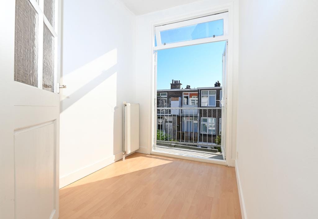 Photo 11 of Weesperstraat 126