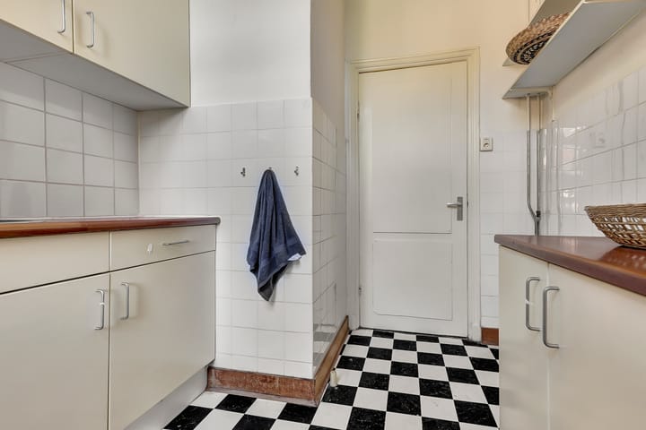 Foto 26 van Tooropstraat 77