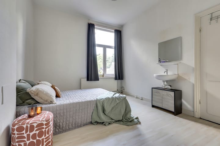 Foto 37 van Tooropstraat 77