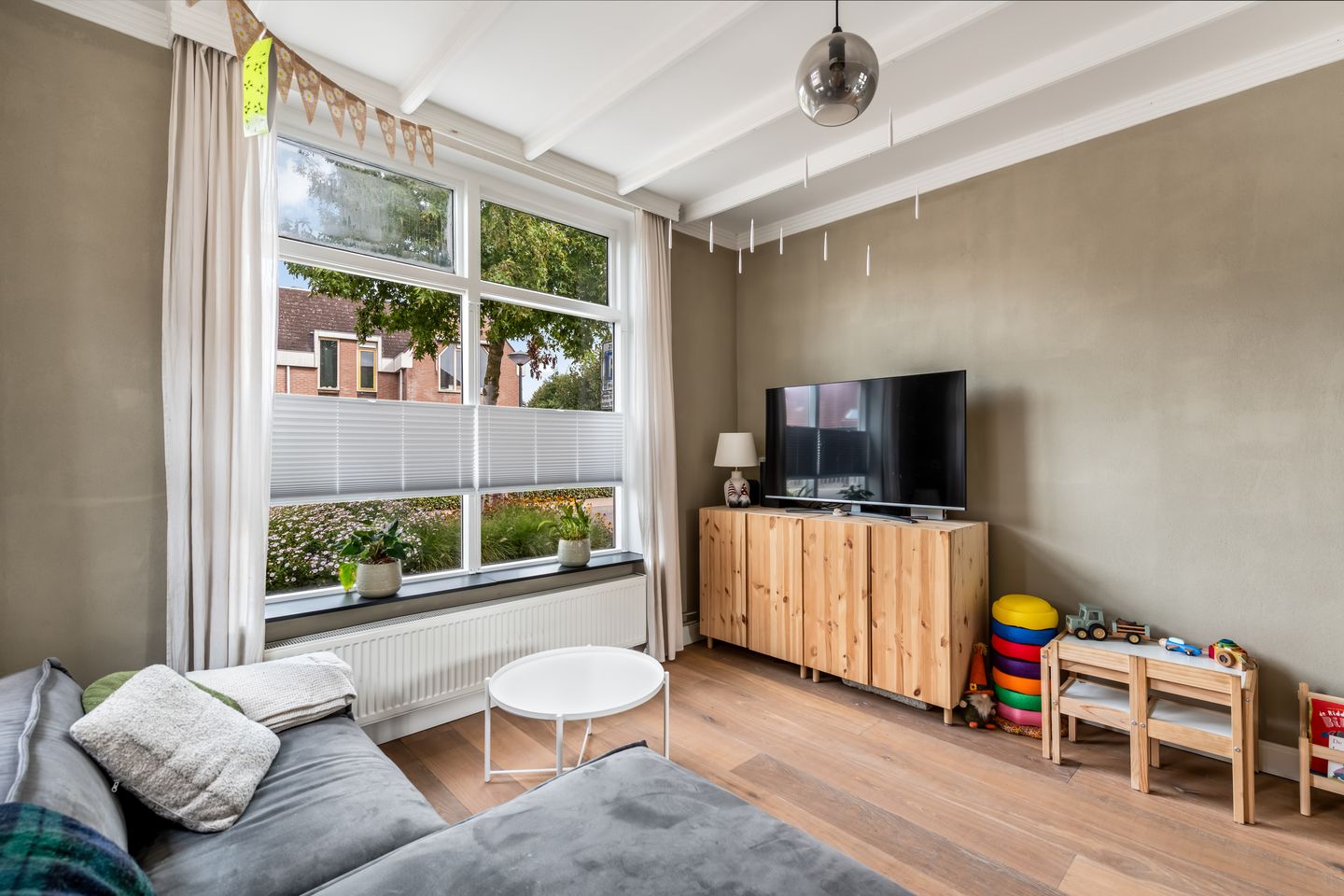 Photo 10 of Hoofdstraat West 20-A