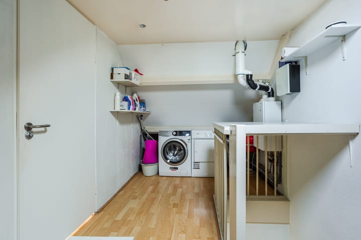 Photo 42 of Bennebroekstraat 22