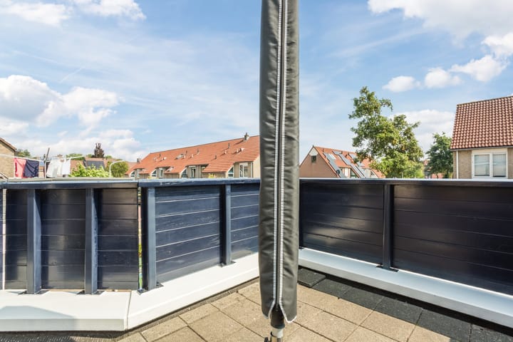 Photo 44 of Bennebroekstraat 22