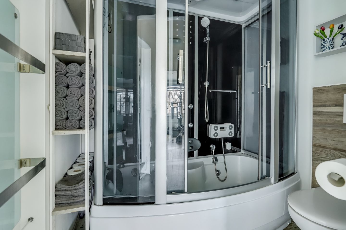 Photo 19 of Beneluxlaan 84