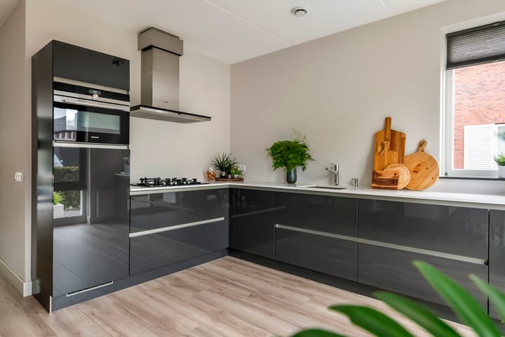 Photo 23 of Fibula 6