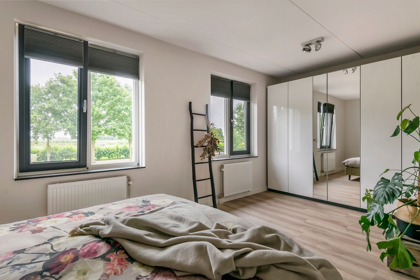 Foto 40 van Fibula 6