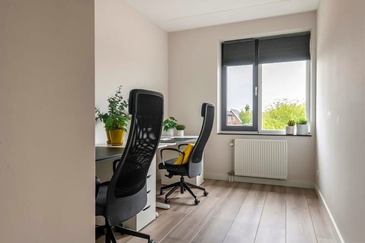 Photo 46 of Fibula 6