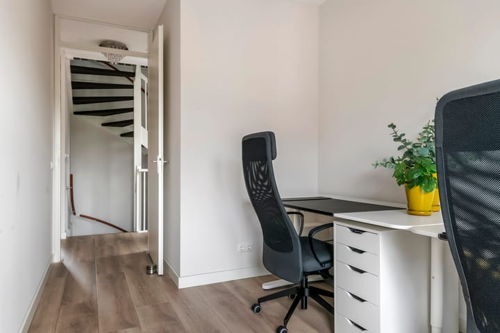 Photo 47 of Fibula 6