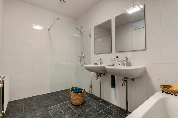 Photo 54 of Fibula 6