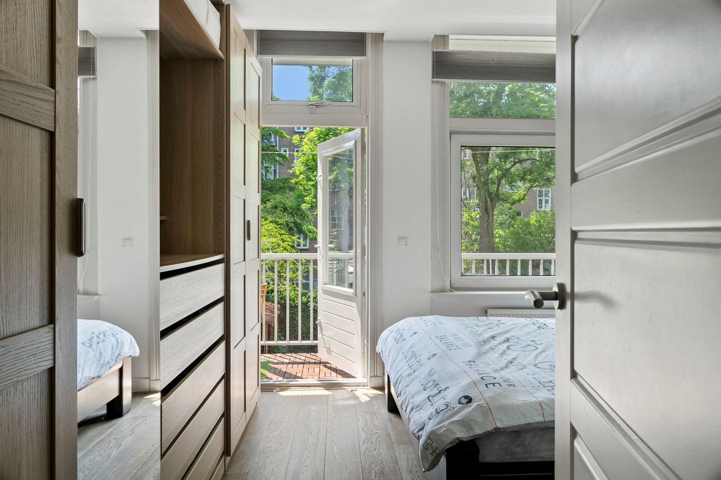 Photo 5 of Admiraal De Ruijterweg 231-1