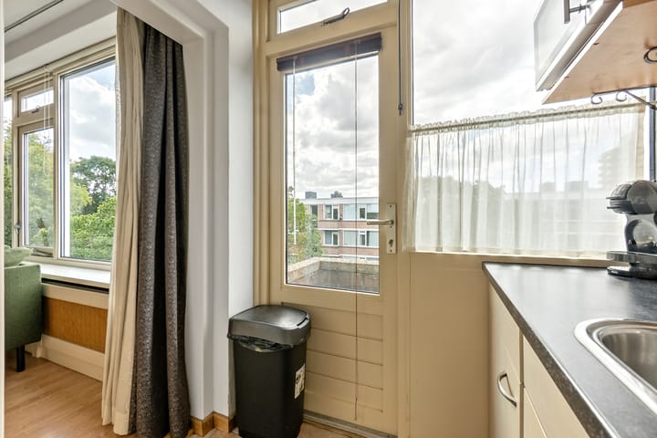 Foto 24 van Brinnolaan 24