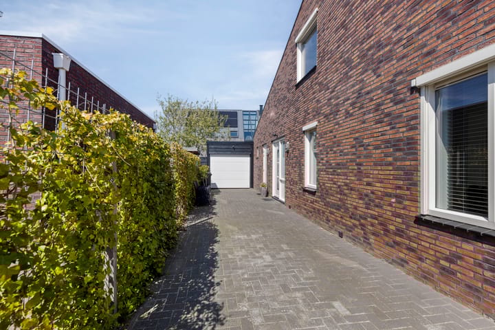 Foto 28 van De Vuurjuffer 11