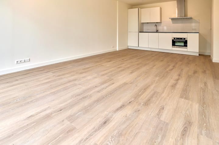 Photo 4 of Victor van Vrieslandstraat 8