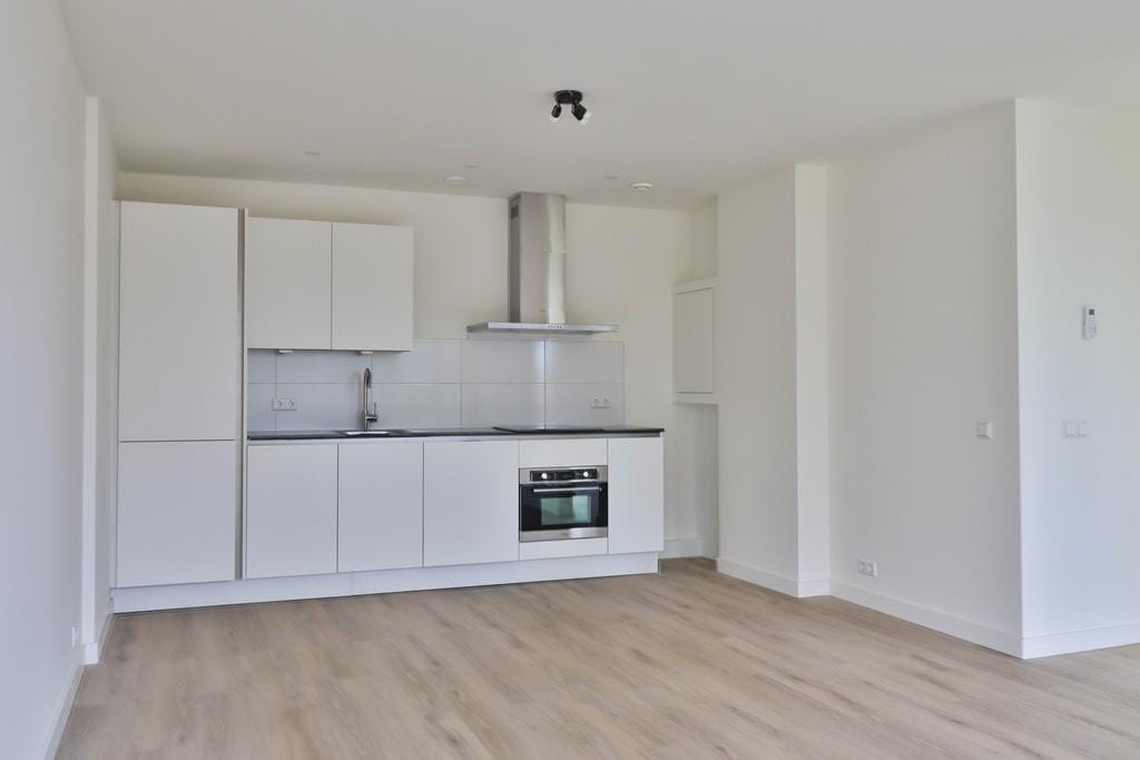 Photo 6 of Victor van Vrieslandstraat 8