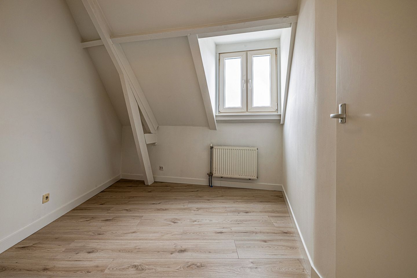 Photo 19 of Willem van Hillegaersbergstraat 117-C