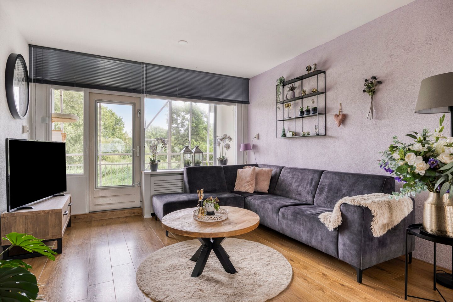 Photo 1 of Leeuwstraat 8